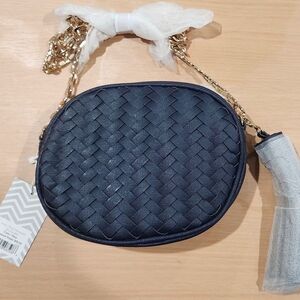 Mott Oval messenger Crossbody bag